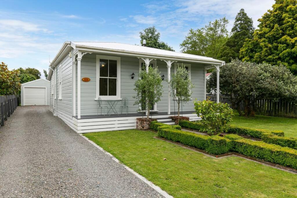 Historic Charm In Greytown - Cosy Kowhai Cottage Zewnętrze zdjęcie